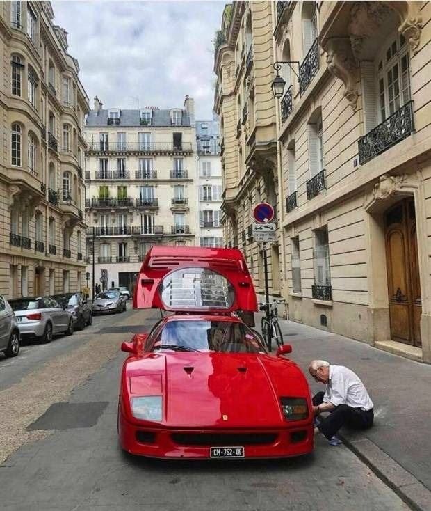 Keď máte 99 rokov a konečne si našetríte na Ferrari